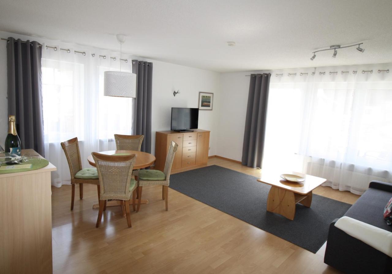 Gästehaus Mäder Am Hafen Uhldingen-Mühlhofen Zimmer foto