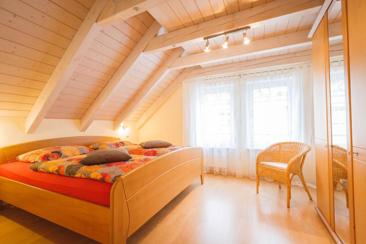 Gästehaus Mäder Am Hafen Uhldingen-Mühlhofen Zimmer foto
