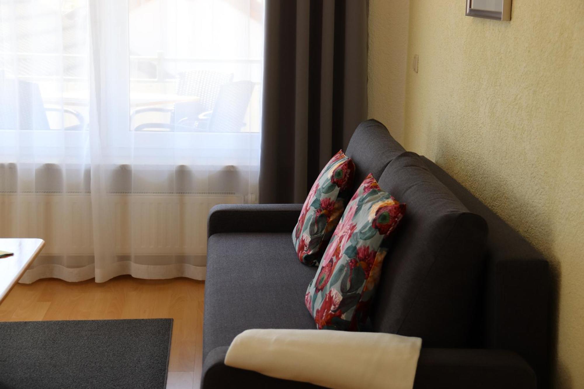 Gästehaus Mäder Am Hafen Uhldingen-Mühlhofen Zimmer foto