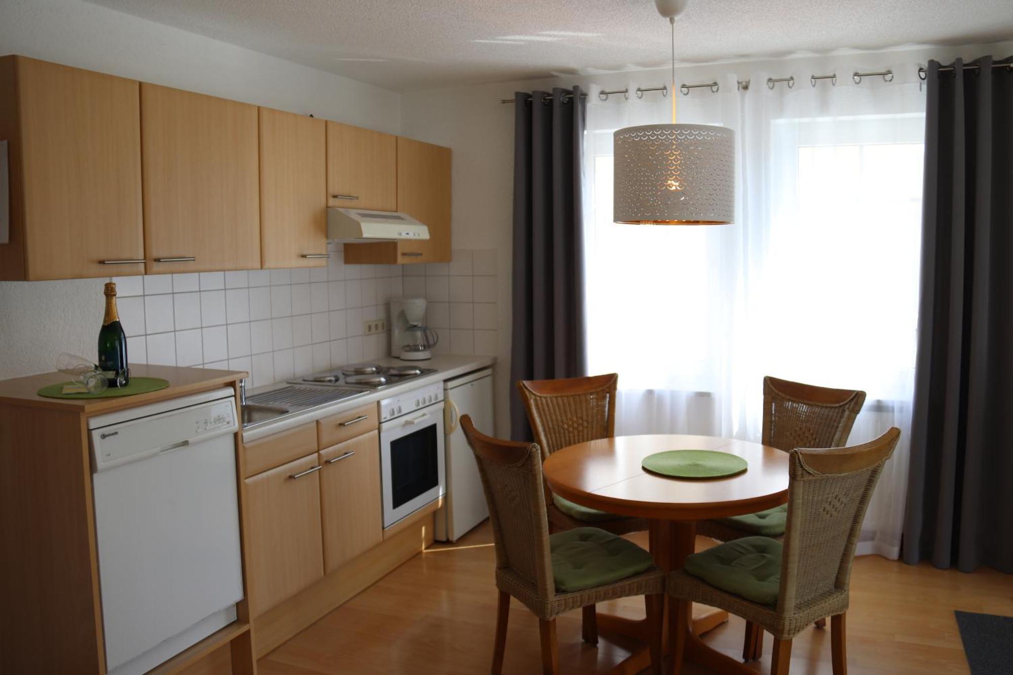 Gästehaus Mäder Am Hafen Uhldingen-Mühlhofen Zimmer foto